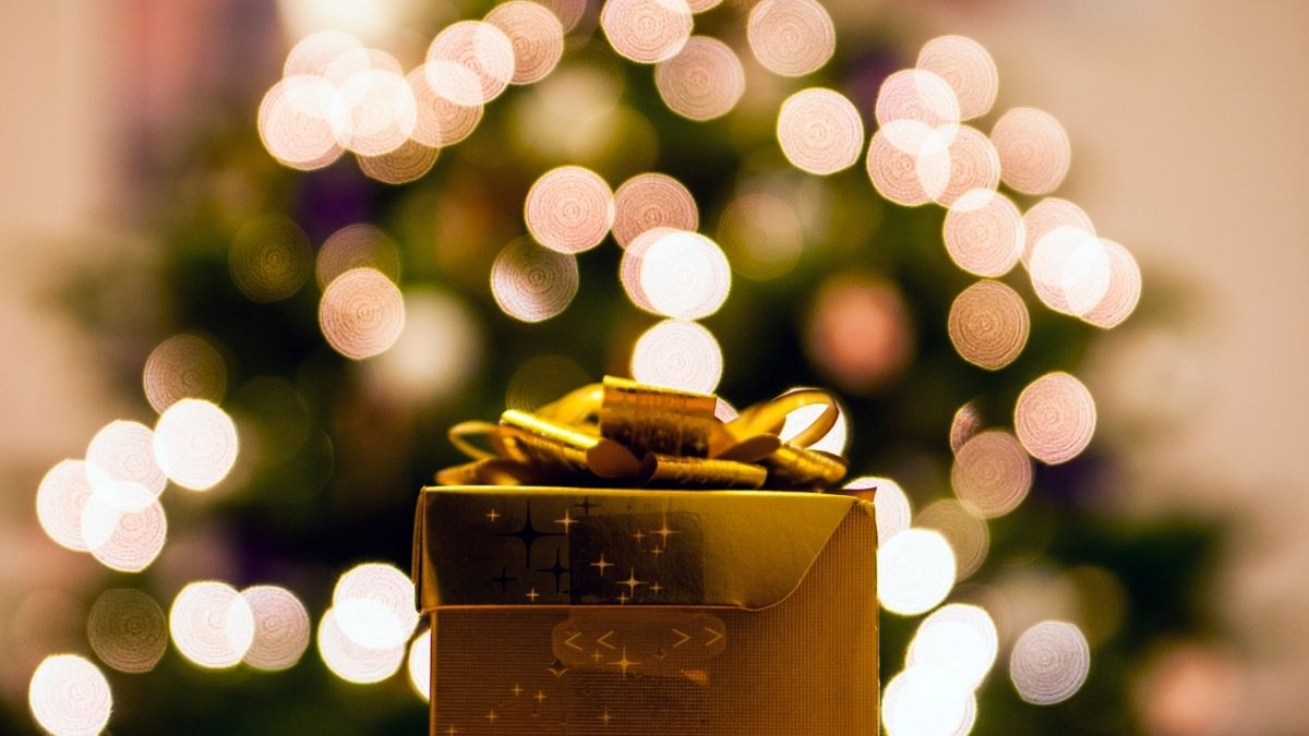 Perfect last minute Christmas themed gift box ideas under $25
