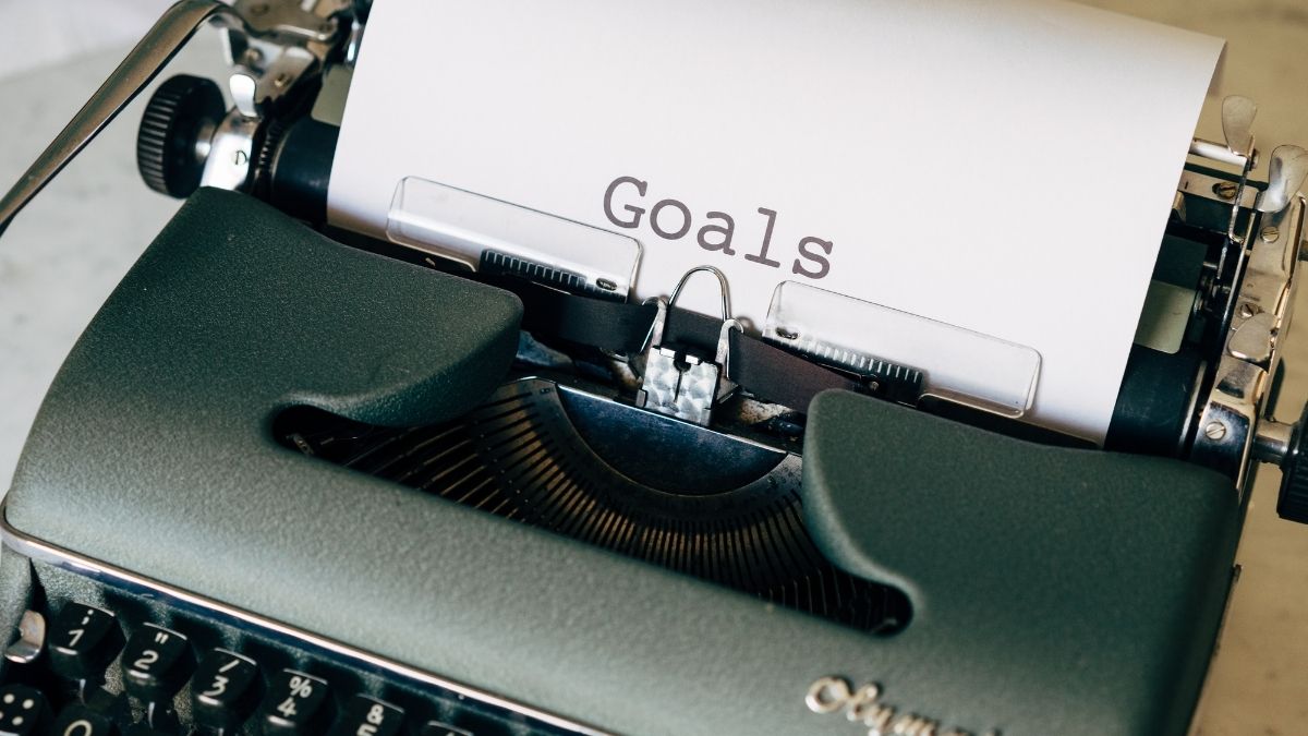 How to set goals for the new year and keep your resolutions